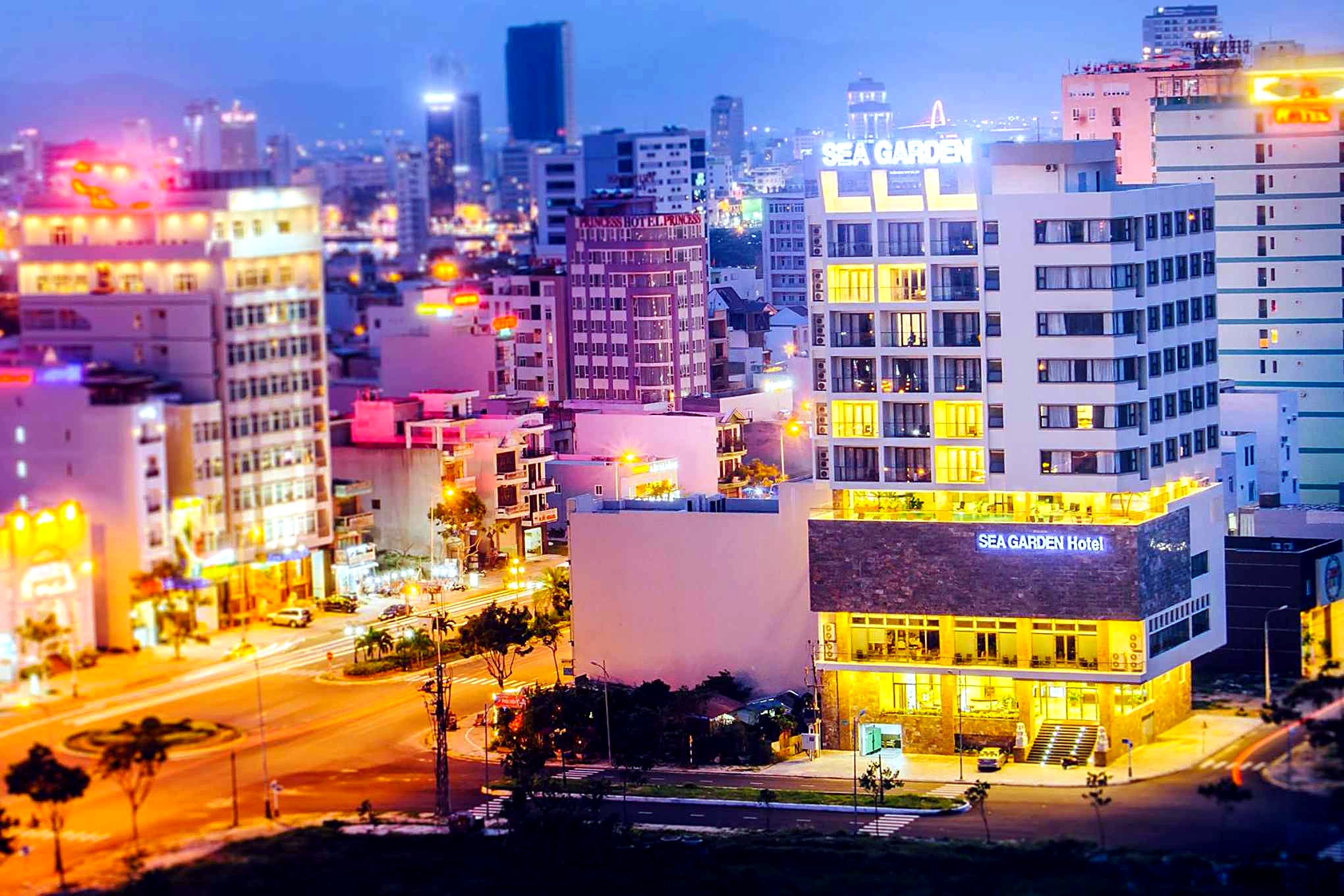 Sea Garden Hotel Đà Nẵng về đêm